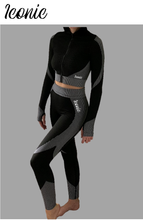 Load image into Gallery viewer, Long Sleeve Zipped Sports Top