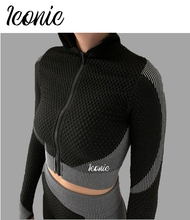 Load image into Gallery viewer, Long Sleeve Zipped Sports Top